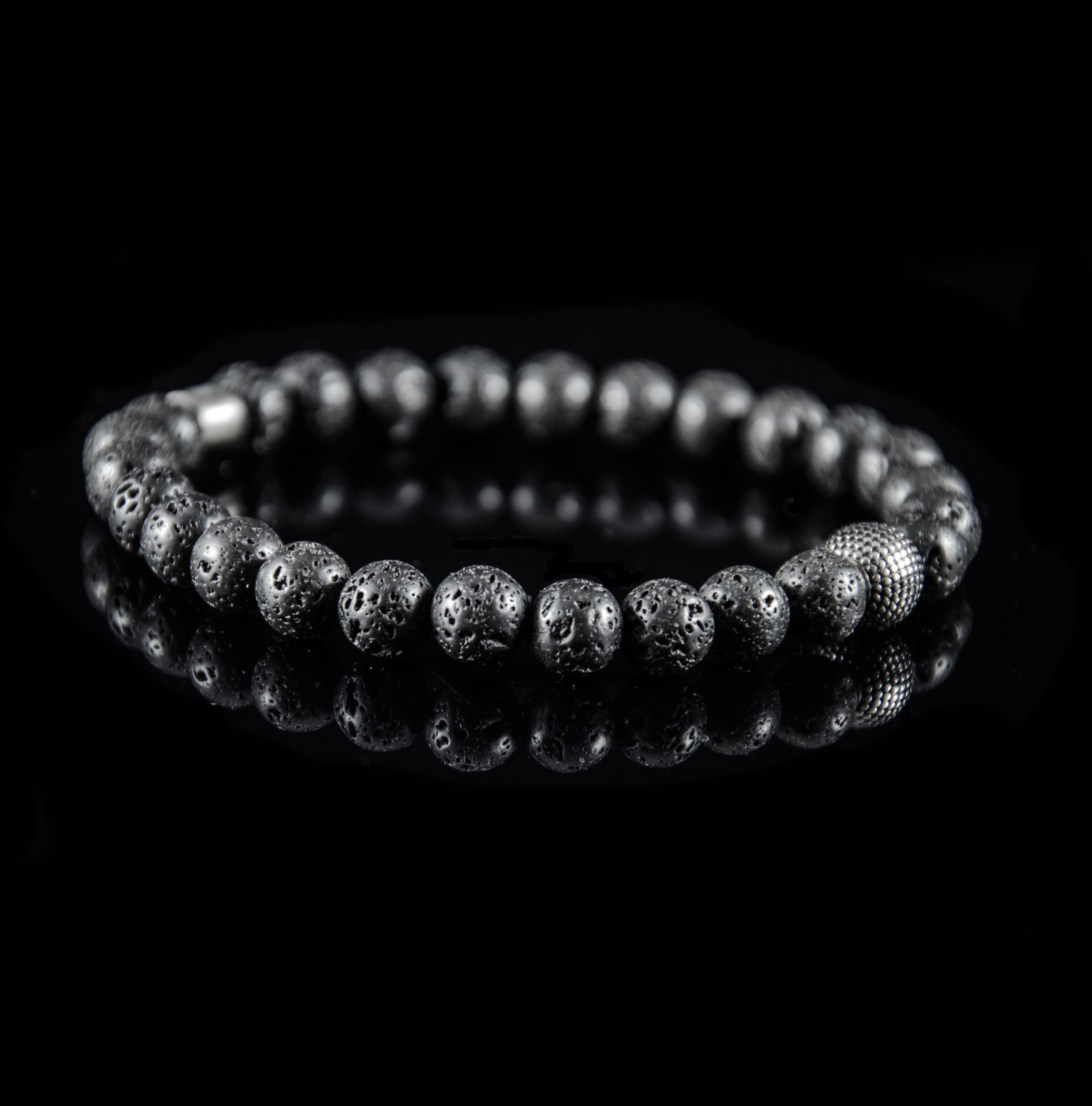 Perlenarmband Lava Stein mit Edelstahl Bead