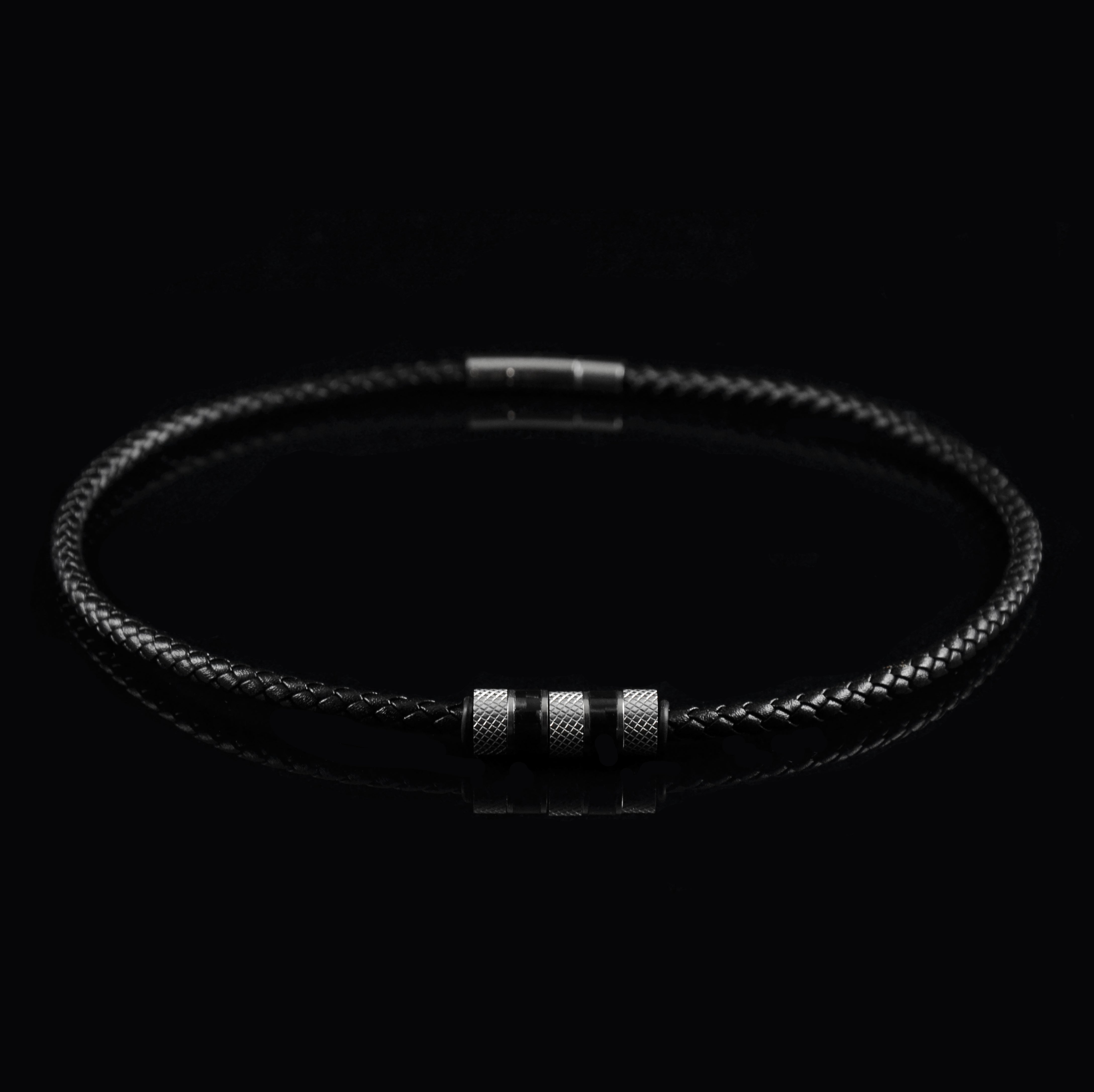 Exklusive Herren-Lederkette aus Rindsleder mit Edelstahl-Beads – Handgefertigte Eleganz
