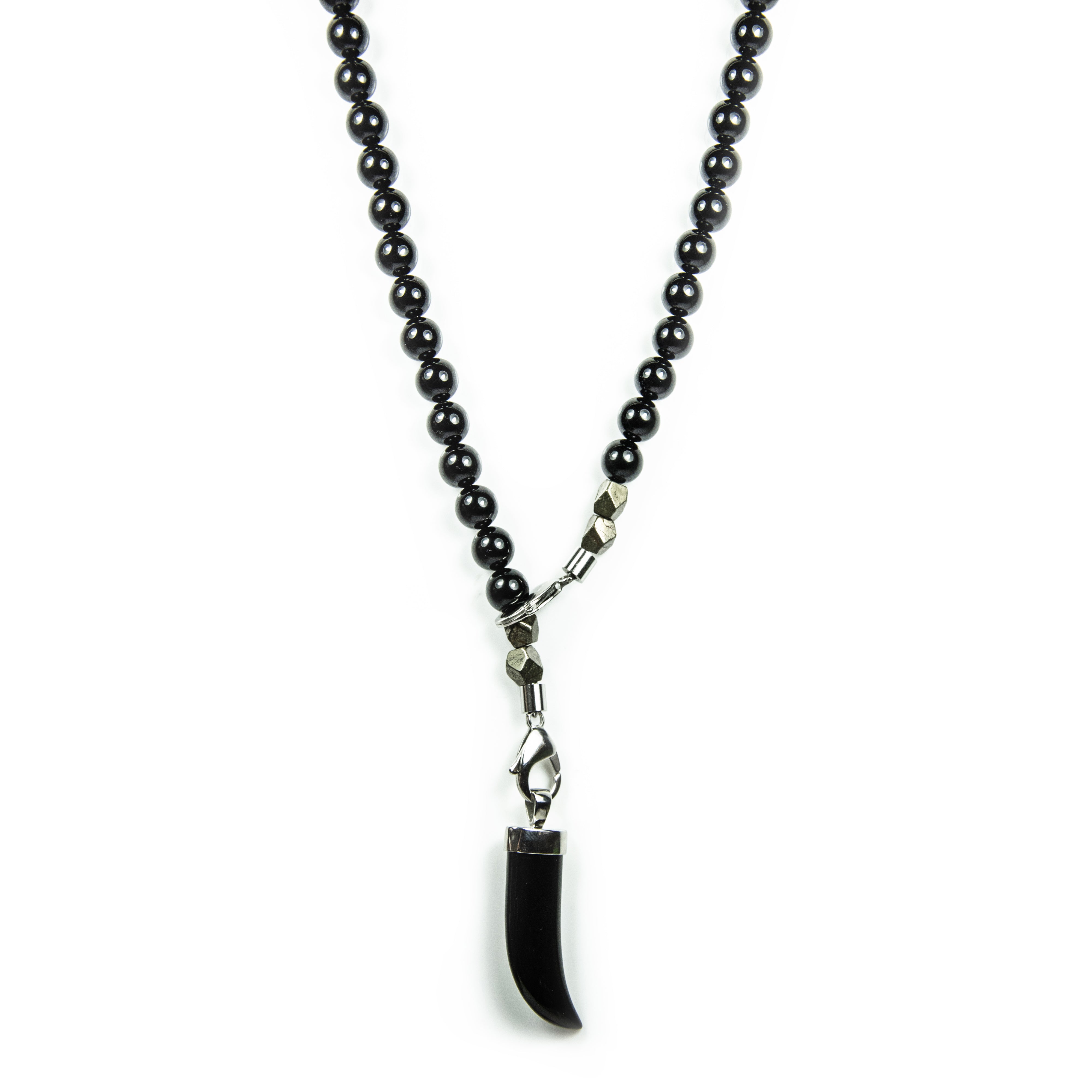 Perlenkette Onyx Steine mit Fangzahn aus Onyx